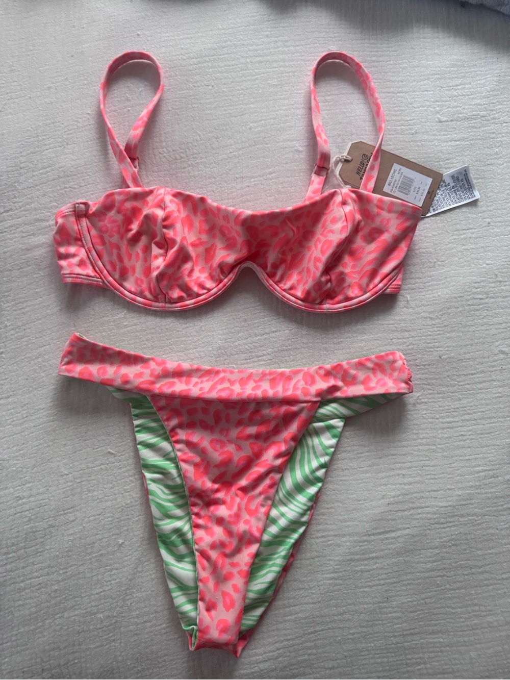 Billabong Neon Pink Coral Print Bikini Set Large top Small bottom - Picture 1 of 3